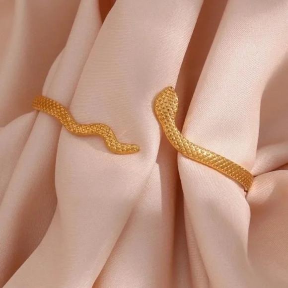 NEW 18K GOLD SNAKE BANGLE CUFF BRACELET, NICE BRACELET, CUTE BRACELET - Picture 4 of 7